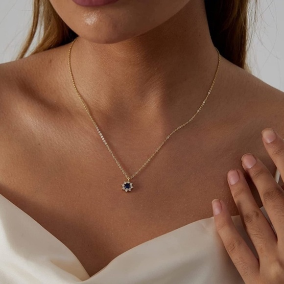 Gold 14k Gold Plated Blue Cubic Zirconia Flower Pendant Necklace - Picture 1 of 3